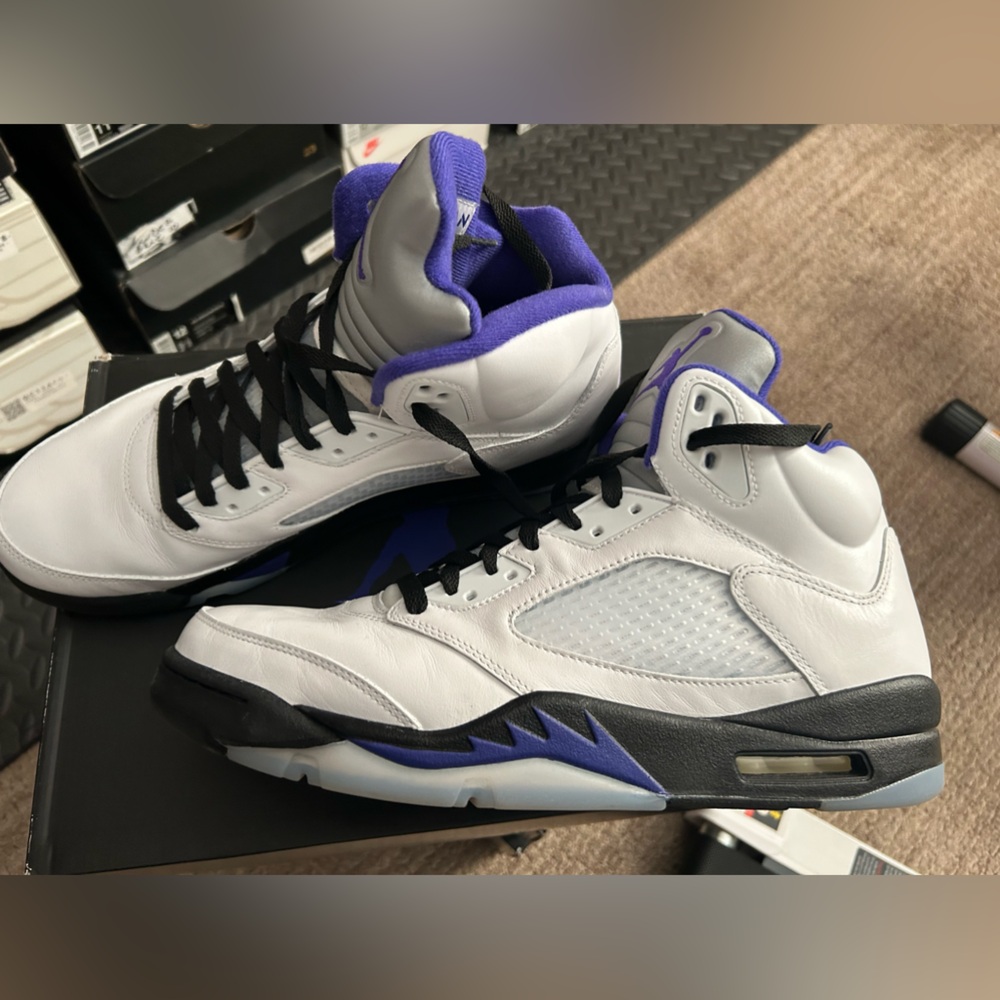 Air Jordan 5 Concord